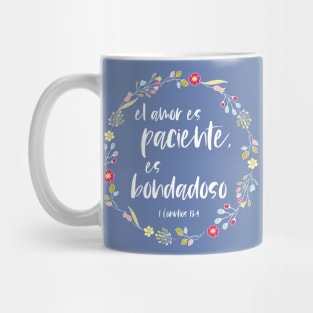 Bíblico Cristiano: El amor es paciente, es bondadoso (texto blanco, español) Mug